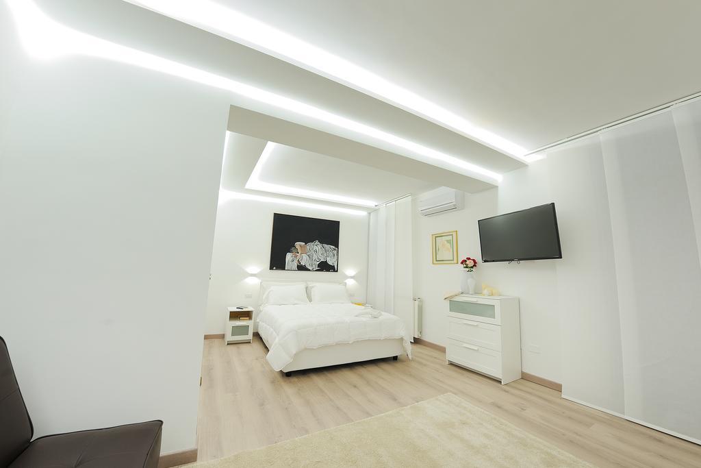 Loft In Master Palace Катанія Екстер'єр фото