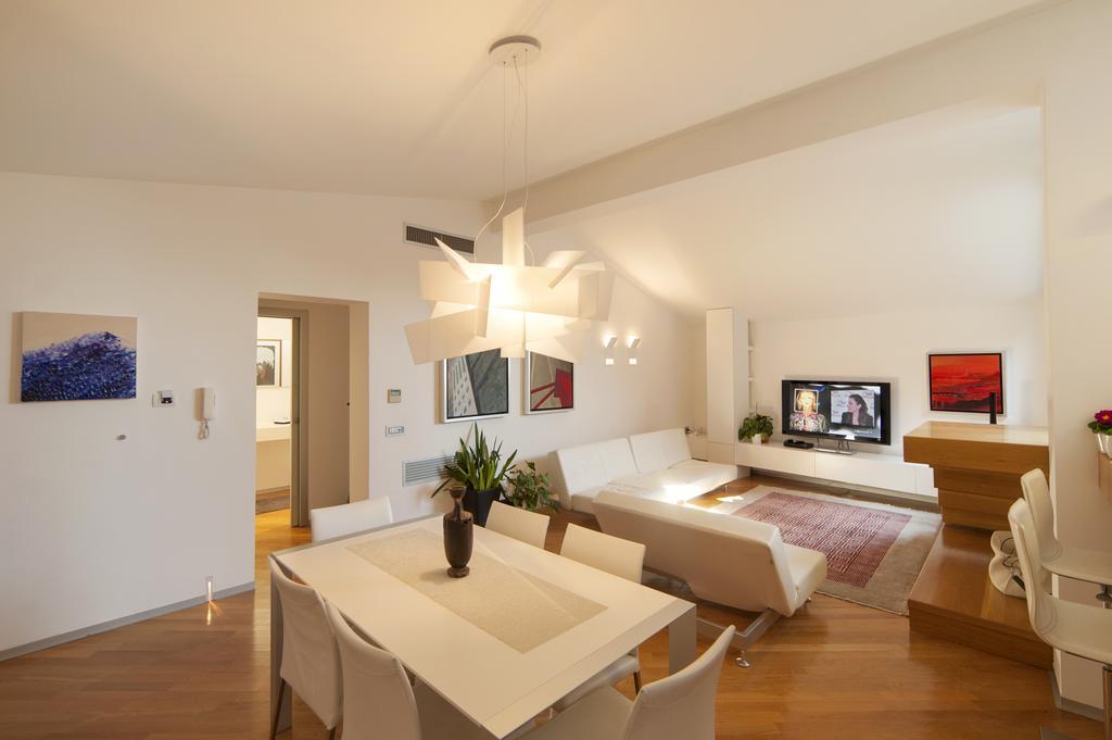 Loft In Master Palace Катанія Екстер'єр фото