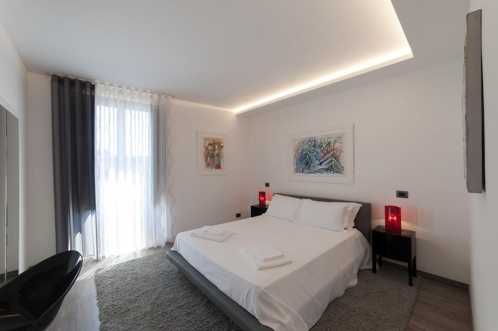Loft In Master Palace Катанія Екстер'єр фото