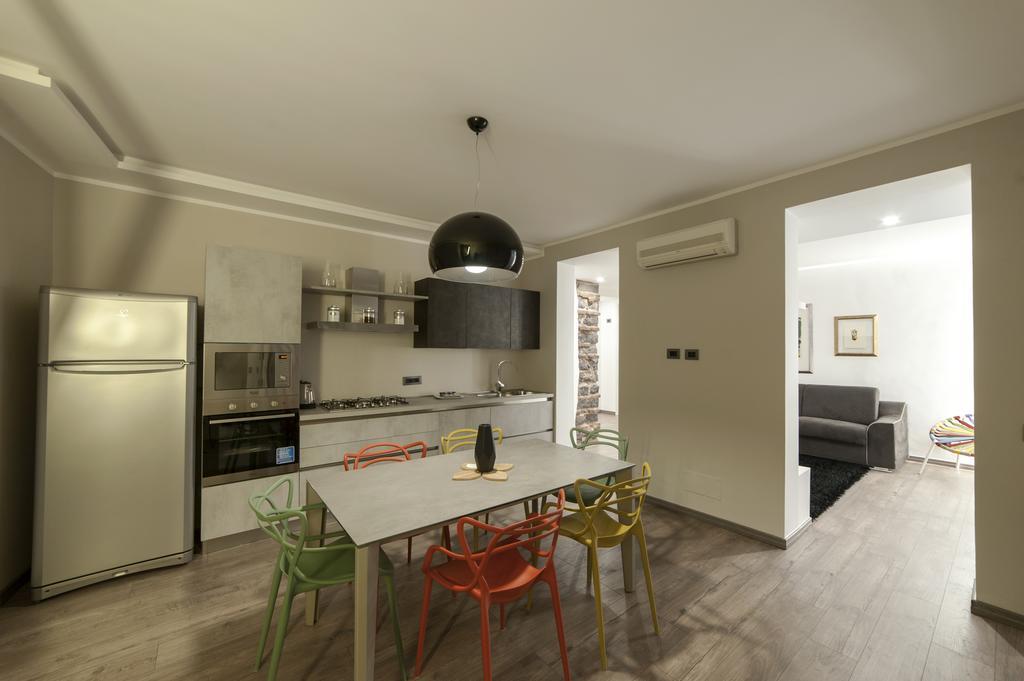 Loft In Master Palace Катанія Екстер'єр фото